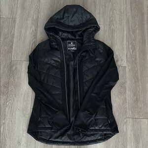 Kyodan Women's Sleek Black Puffer Jacket